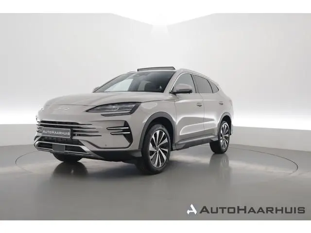 BYD SEAL U