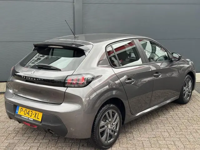 Peugeot 208 1.2 Allure / Geen Import / 100 % onderhoud