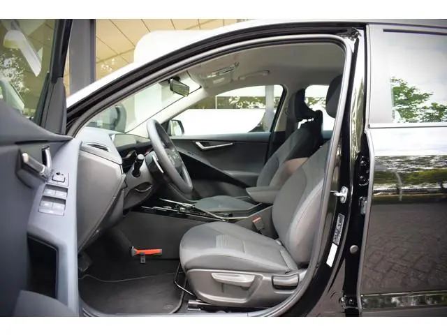 Kia Niro EV Light Edition 64.8 kWh |CAMERA|ACC|NAVIGATIE|
