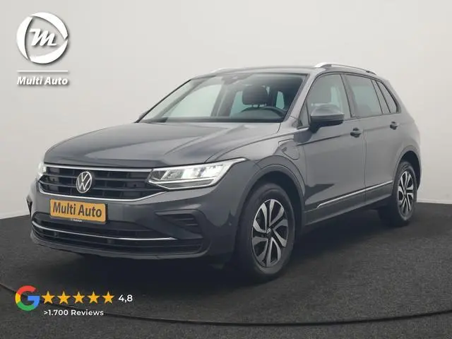 Volkswagen Tiguan 1.4 TSI eHybrid Active PHEV 245pk Dealer O.H | Adaptive Cruise | Camera | Comforts...