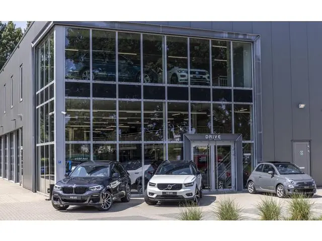 Land Rover Discovery Sport P300e 1.5 R-Dynamic SE |Pano|ACC|Leer|Meridian|Memory|Winterpakket|Sfeer|...