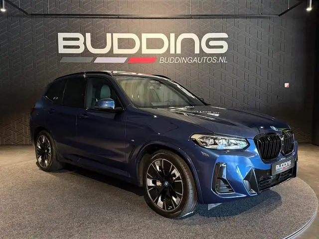 BMW iX3 High Executive 80 kWh | M-sport | Trekhaak