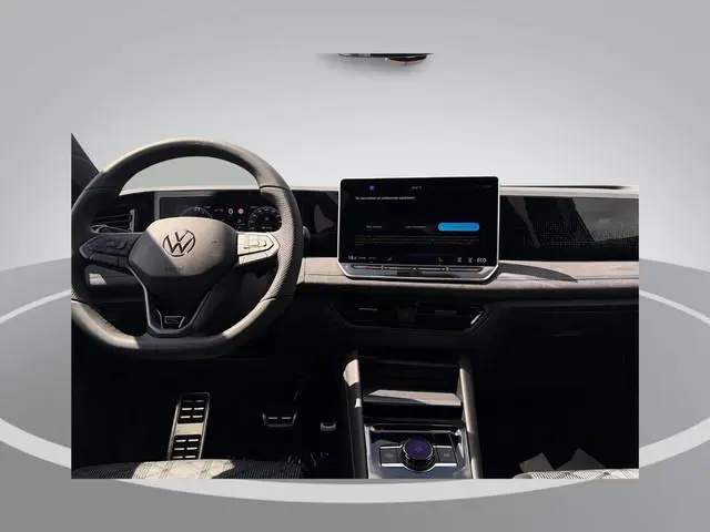 Volkswagen Tiguan R-Line 1.5 eHybrid 204 PK 6 versn. DSG · Voorstoelen verwarmbaar · Sfeerverlichtin...