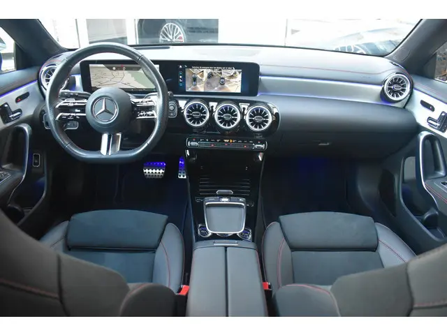 Mercedes-Benz CLA-klasse Shooting Brake 180 Star Edition Luxury Line