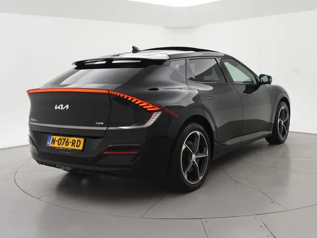 Kia EV6 GT-LINE 77.4 kWh + SCHUIFDAK | MERIDIAN | HEAD-UP | STOELVENTILATIE | STOEL/STUURVERWARMING