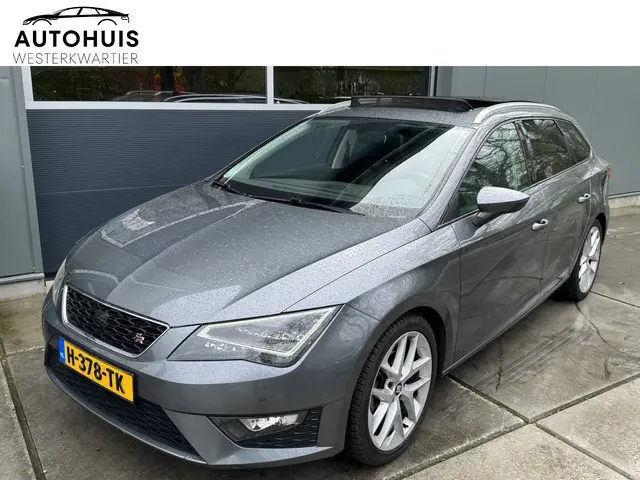 SEAT Leon ST 1.4 TSI  150pk DSG FR Business Panoramadak Navigatie 18" Velgen Trekhaak