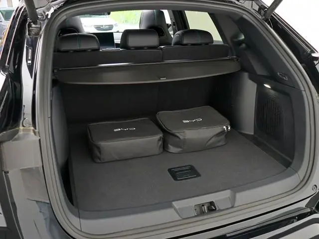 BYD SEAL U