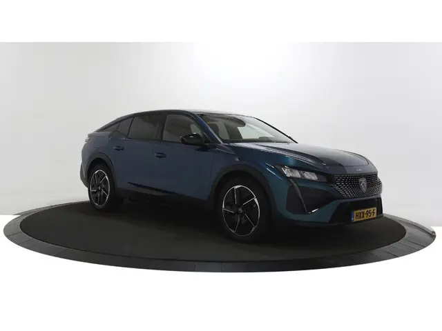 Peugeot e-408 Allure 58 kWh Navigatie / Camera / Lage km stand