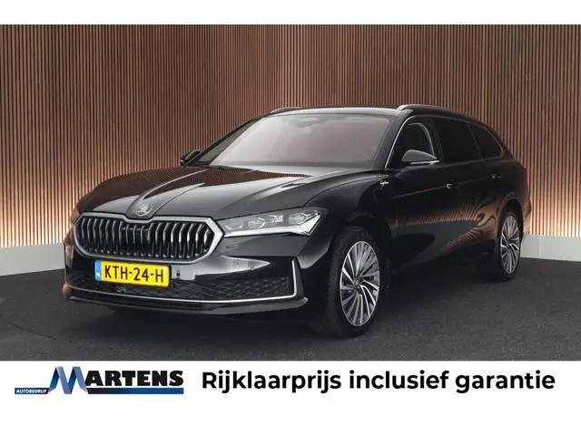 Skoda Superb Combi 1.5 TSI 204pk PHEV Laurin&Klement HUD Keyless Canron Leder Virtual Cockpit Keyles...