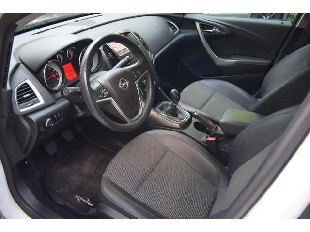 Opel Astra 1.4 Turbo Sport met NAVIGATIE|BLUETOOTH TEL|PDC|