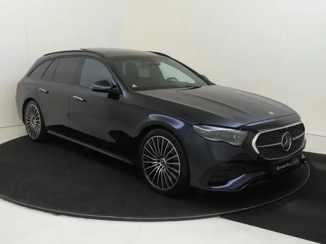 Mercedes-Benz E-klasse Estate 300 e Sport Edition / Panoramadak/ SUPERSCREEN/ Night/ 20 inch/ Burmes...