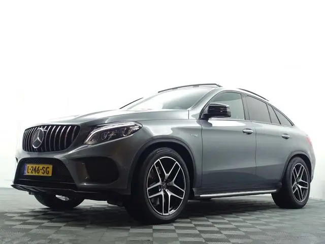 Mercedes-Benz GLE-klasse 43 AMG 4MATIC Massage Stoelen, Panodak, Carbon Pakket, 360 Camera, Geventil...
