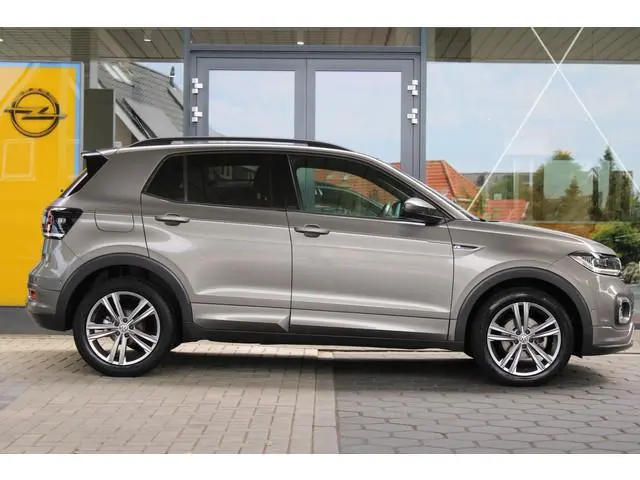 Volkswagen T-Cross 1.0 TSI Life | Adaptieve cruise | Digital cockpit | R-Line interieur + Exterieur