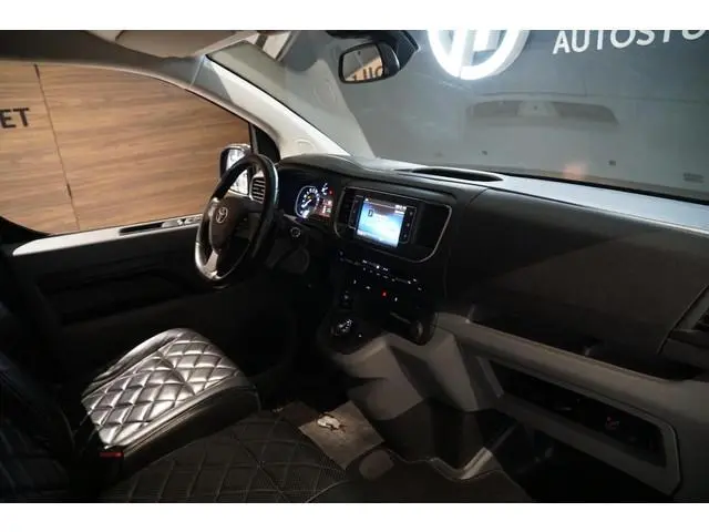 Toyota pro-ace