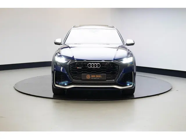 Audi RSQ8