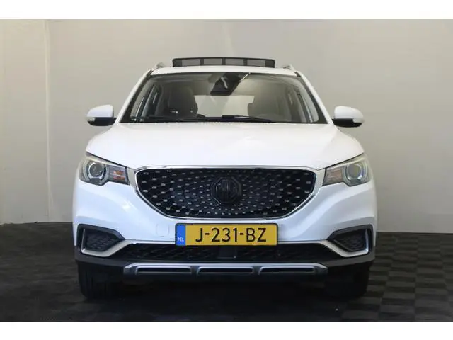 MG ZS EV