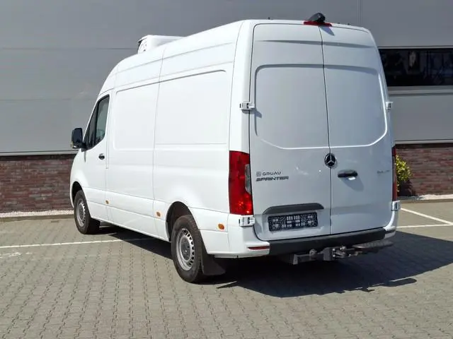 Mercedes-Benz Sprinter 319 CDI L2 H2 Koelwagen Dag en Nacht 3.5T Trekhaak (Wordt verwacht)