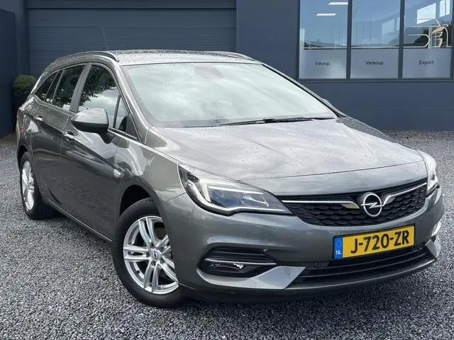 Opel Astra 1.2 Business Edition 147pk l 2e Eigenaar l Trekhaak l Navi l Carplay l 6 Bak l Clima l Cr...