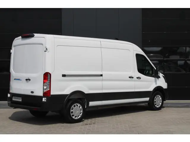 Ford e-Transit 350 L3H2 Trend 68 kWh Vol Elektrisch - 360 Camera - Pro Power Onboard - Dodehoek Assi...