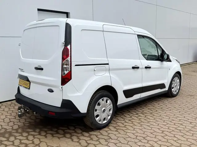 L2 Automaat Trekhaak Camera Airco Cruise Control Camera Parkeersensoren Achter Stoelverwarming