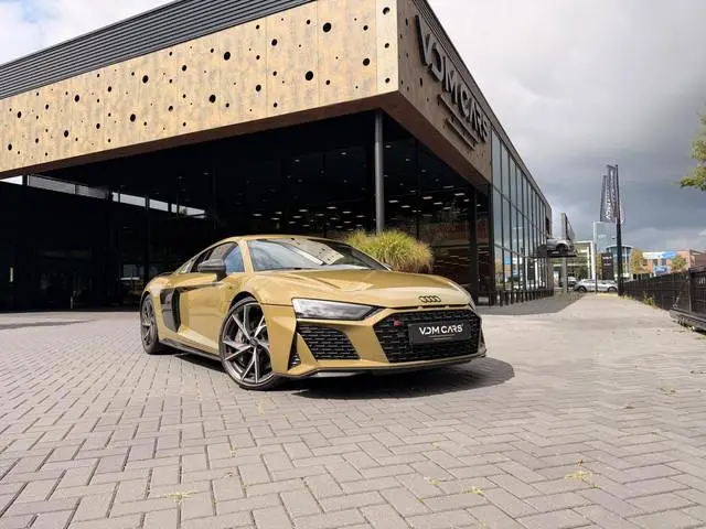 Audi R8