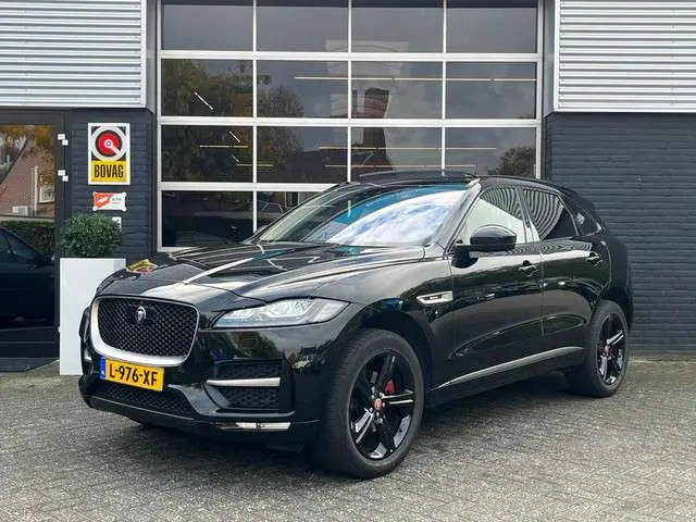 Jaguar F-PACE