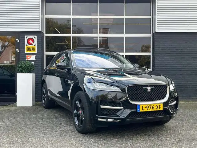 Jaguar F-PACE