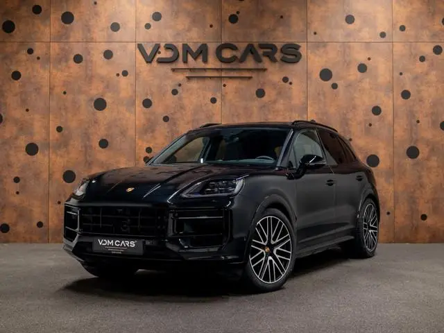 Porsche Cayenne 3.0 E-Hybrid Black Edition | PPF | Achterasbest. | Trekhaak | SportDesign | 18-weg |...