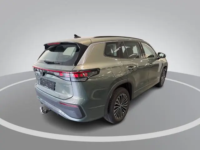 Volkswagen Tayron 1.5 204pk DSG eHybrid Life Edition · Camera · Wegklapbare Trekhaak · Apple/Android...