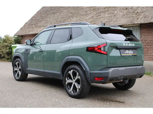 Dacia Duster 1.6 Hybrid 140 Journey MHEV HYBRIDE NAVI TREKHAAK ECC 7800KM!!!