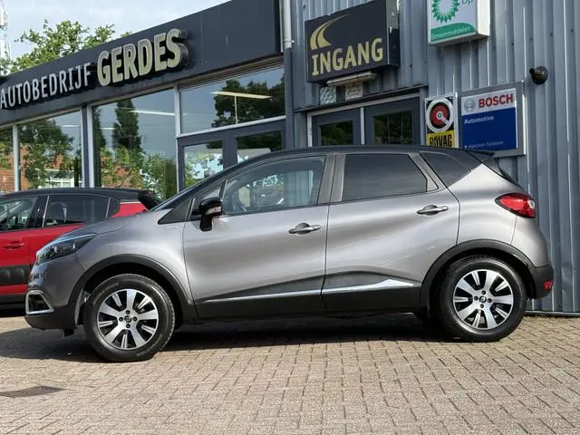 Renault Captur 0.9 TCe Limited | NAVI | TREKHAAK | CRUISE | HOGE INSTAP/ZIT |