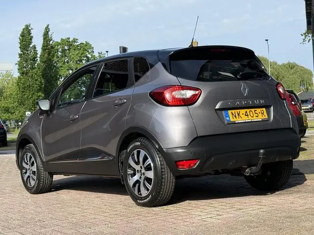 Renault Captur 0.9 TCe Limited | NAVI | TREKHAAK | CRUISE | HOGE INSTAP/ZIT |