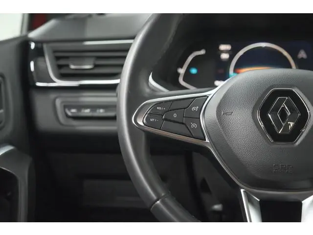 Renault Captur 1.6 E-Tech hybrid 145 SL Rive Gauche | Camera | Parkeersensoren | Navigatie | Apple C...