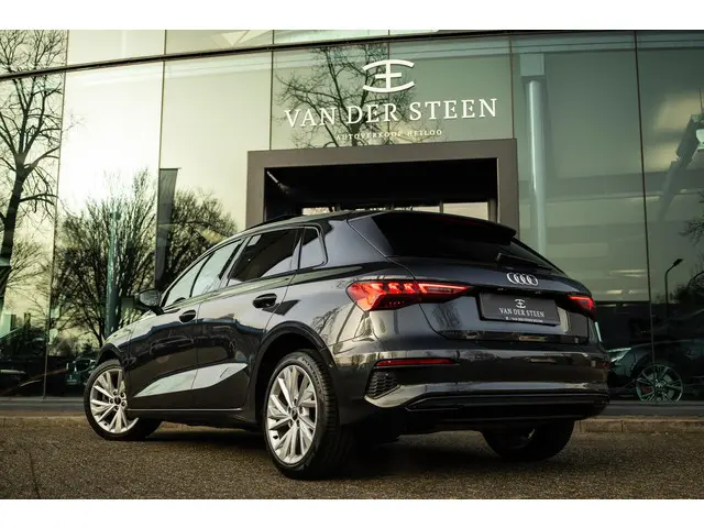 Audi A3 Sportback 40 TFSI e Advanced edition Pano | B&O | Sportstoelen | Memory
