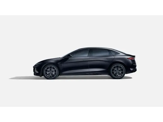 BYD SEAL Design RWD 82.5 kWh | 19 Inch |