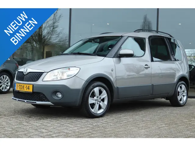 SKODA ROOMSTER 1.2 TSI FRESH | CRUISE | TREKHAAK | PDC | LMV | CLIMATE