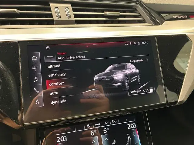 Audi e-tron