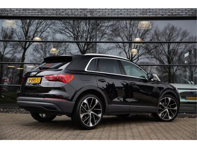 Audi Q3 35 TFSI S Line Pro Line