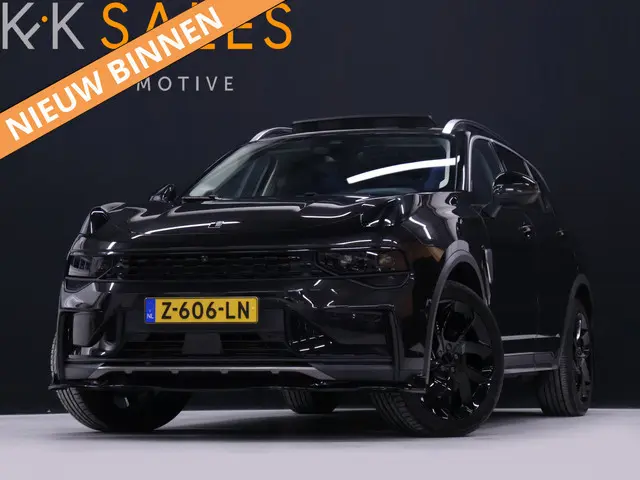 Lynk & Co 01 1.5 BLACK PACK [SCHUIFKANTELDAK,  APPLE CARPLAY, TREKHAAK, STOELVERWARMING, ACHTERUITRI...