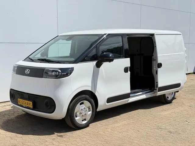 Maxus eDeliver 5 64 kWh 163PK Elektrisch! L1H1 335KM WLTP 360° Camera Dubbele schuifdeuren Snelladen...