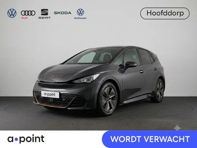 CUPRA Born Essential 62 kWh 204 pk | Navigatie via App | Parkeersensoren | Autom. airco | Lichtmetal...
