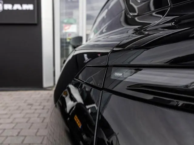 Zeekr 7GT