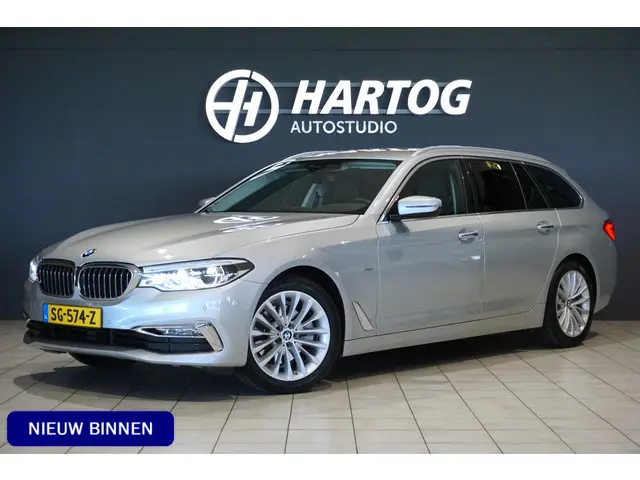 BMW 5-serie Touring 520i High Executive *NL AUTO / DEALER OH* + MEMORY / HEAD-UP
