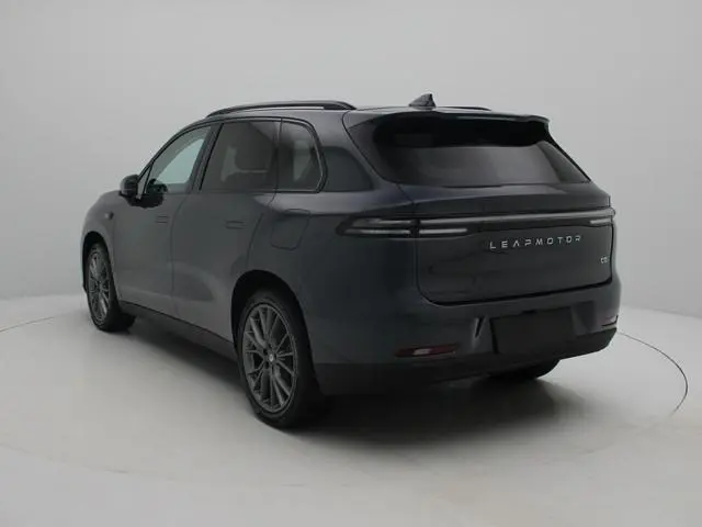 Leapmotor C10