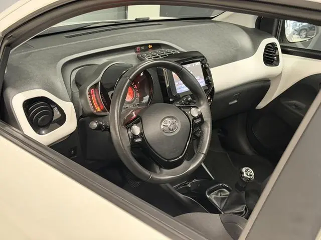 Toyota Aygo 1.0 VVT-i x-wave | Vouwdak | Lichtmetalen velgen | 36.364km! |