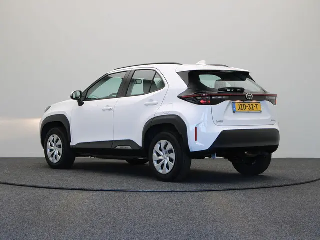 Toyota Yaris Cross 1.5 Hybrid 115 Business | Stoelverwarming | Achteruitrijcamera | Apple Carplay &...