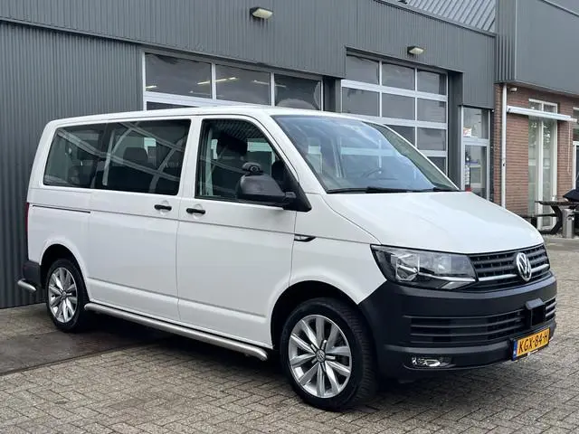 Volkswagen Transporter Kombi 2.0 TDI L1H1 BTW EN BPM VRIJ!! Airco Trekhaak 2500 kg trekgewicht Telef...