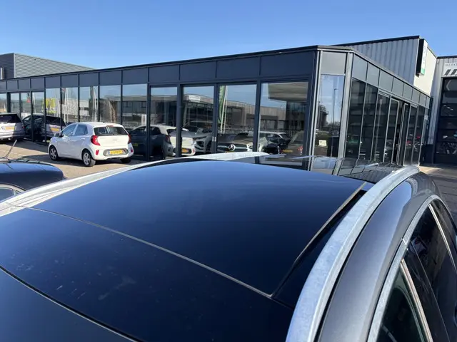 Mercedes-benz GLC-klasse 350e 4Matic Business AMG Panodak trekhaak