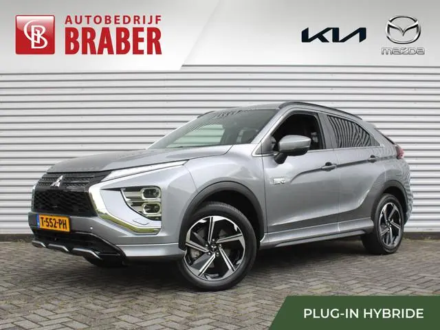 Mitsubishi Eclipse Cross 2.4 PHEV Executive | Trekhaak | 18" LM | 360 Camera | Navi | Cruise adapt....