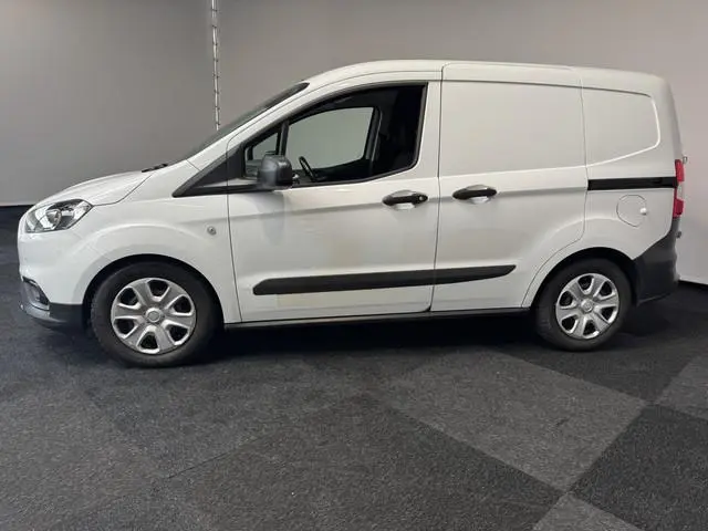 Ford Transit Courier